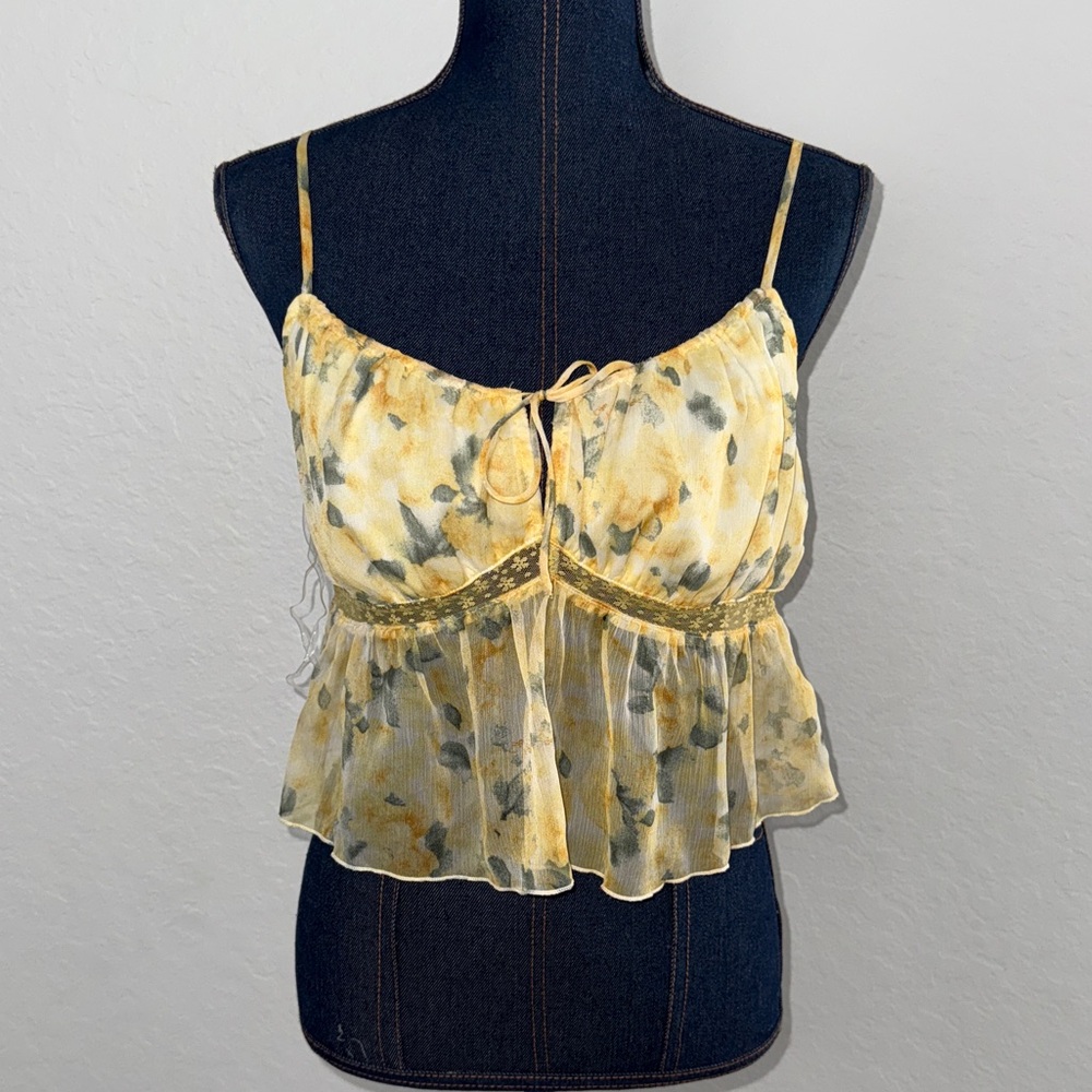 RSQ Sleeveless Crop Camisole with Tie Front